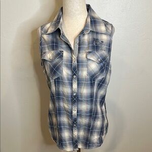 HARLEY DAVIDSON SLEEVELESS PLAID SNAP FRONT SHIRT
SIZE MEDIUM. EXC COND